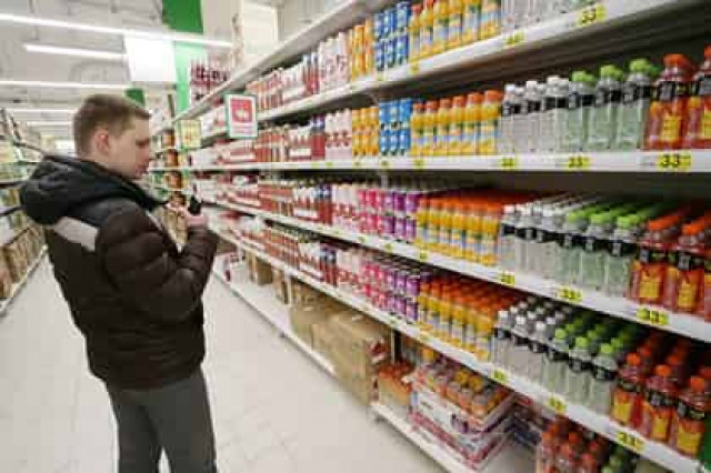 Россиян заставят доплатить за соки и газировки

