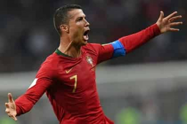 Роналду похвалил себя после хет-трика в ворота сборной Испании
