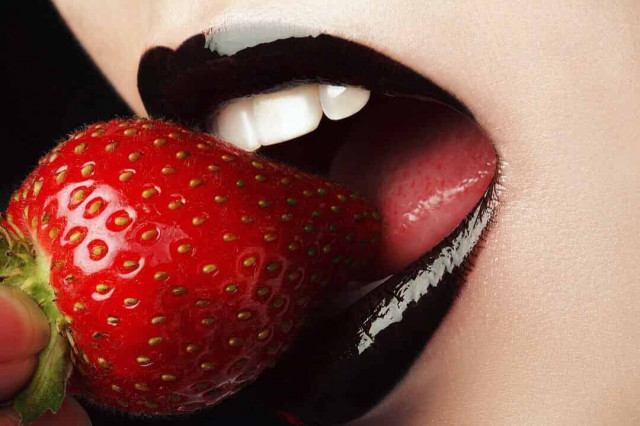 18-летняя порно-блогерша поделилась секретом своей высокооплачиваемости