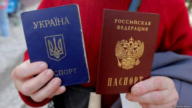 Путин упрощает получение паспортов для жителей оккупированных регионов Украины