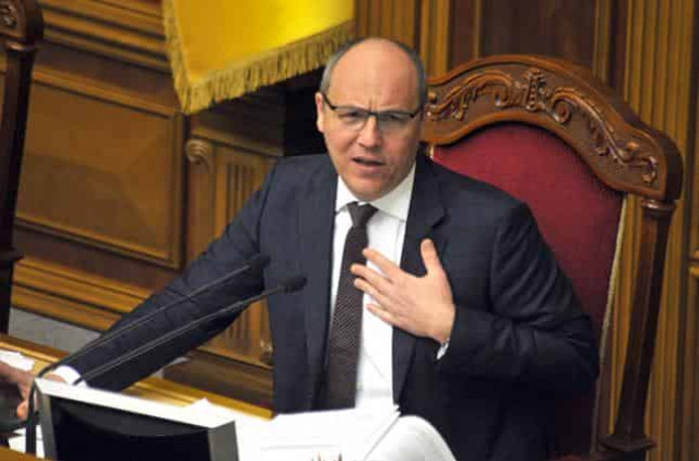 «Регламент не позволяет» — Парубий отказался выполнять требование Зеленского 