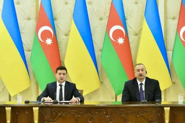 Зеленский и Алиев обсудили конфликты в Донбассе и Нагорном Карабахе