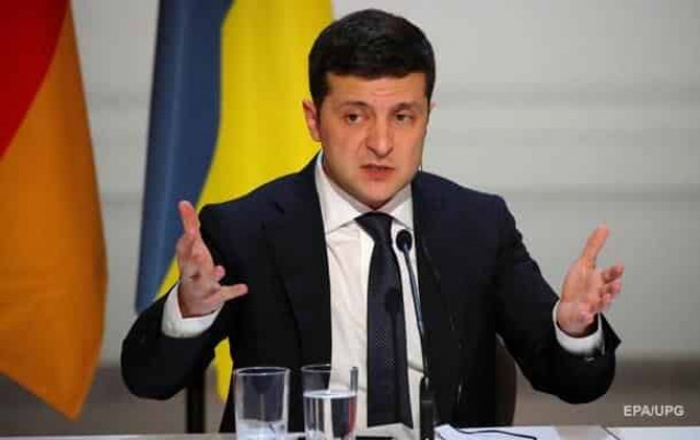 Зеленский пригрозил поселить эвакуированных из Китая в особняках чиновников