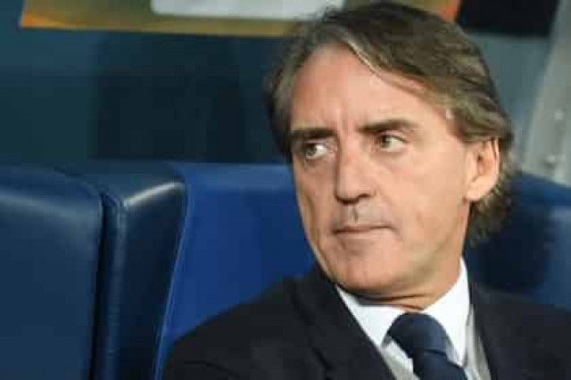 Тренер «Зенита» захотел сбежать из России в Англию
