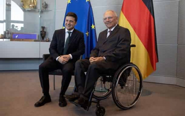 Зеленский: Мы начинаем восстанавливать Донбасс