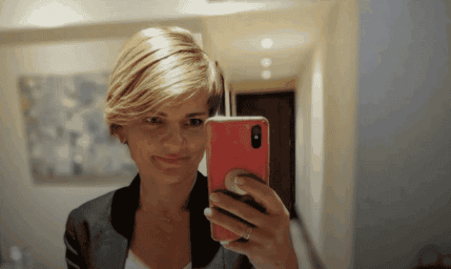 Очередного нардепа застукали за необычным занятием в Раде (ФОТО)