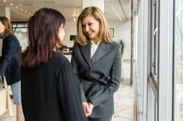 Зеленская показала стильный деловой образ в Азербайджане (ФОТО)