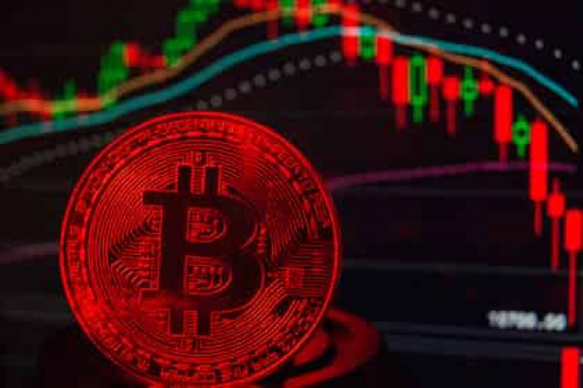 Неизвестный трейдер стал миллиардером на обвале биткоина
