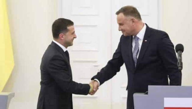 Zelensky, Duda discuss consequences of coronavirus and evacuation of Ukrainians