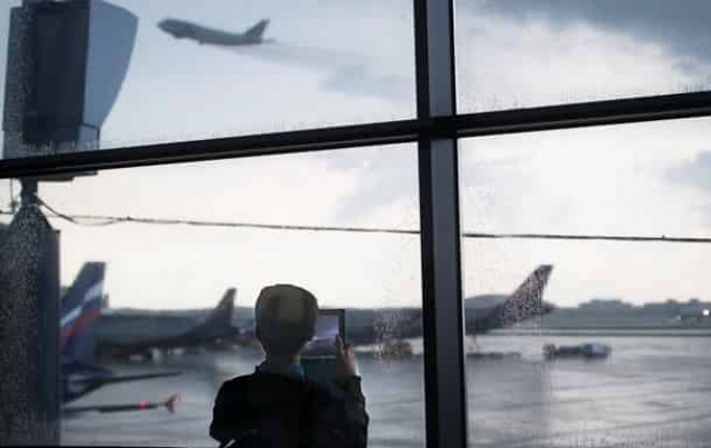 В Украину самолетами вернули 44 тысячи человек