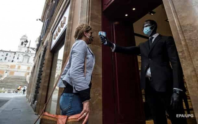 Зимой Европе грозит вторая волна коронавируса