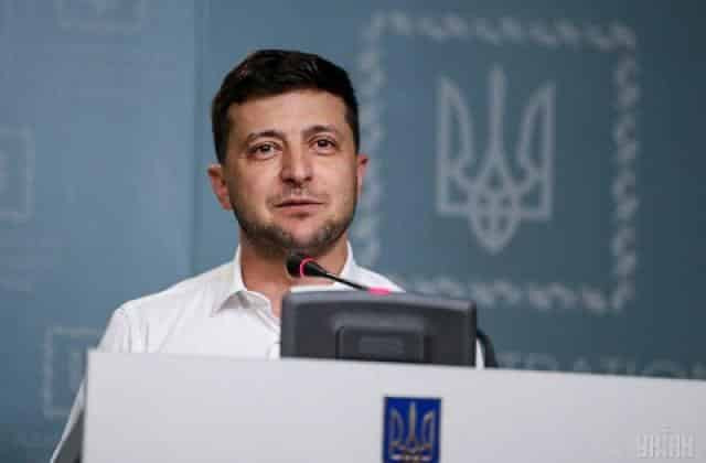Зеленский уволил еще одного крупного чиновника