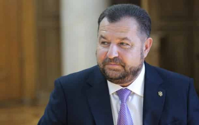 Полторак рассказал о премиях военным вместо парада