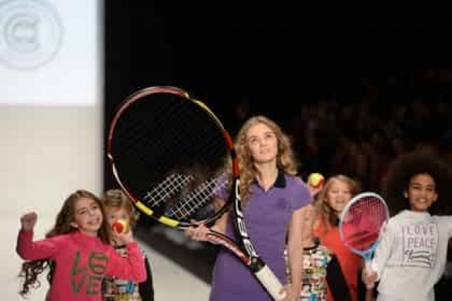 Теннисистка сравнила попавшегося на допинге россиянина со сказочником
