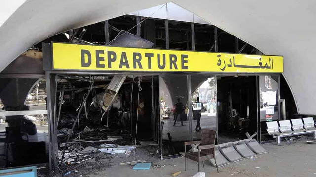В районе аэропорта Триполи начались бои
