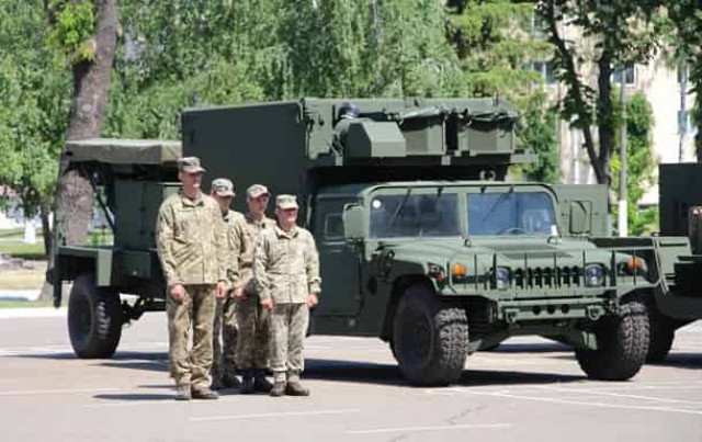 США передали Украине современную военную технику