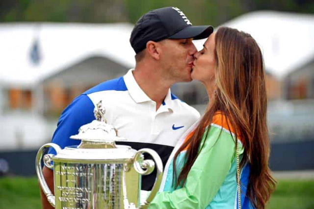 Brooks Koepka’s girlfriend Jena Sims gets big kiss to make up for snub