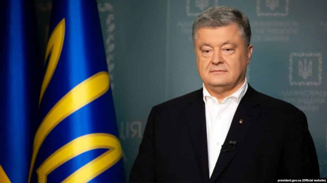 Порошенко рассказал, почему решил остаться в политике