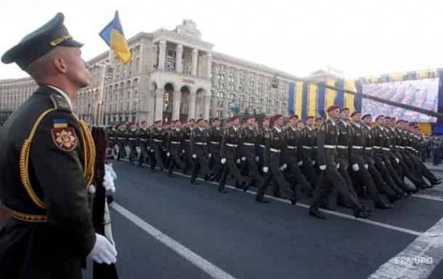 Полторак назвав розмір премій військовим до Дня незалежності України