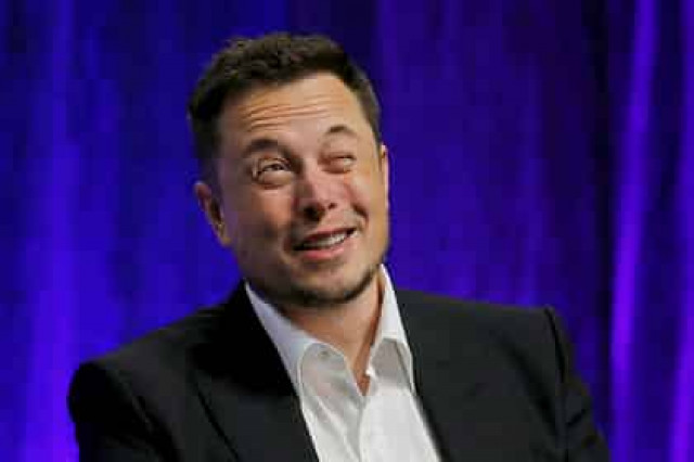 Маск случайно опубликовал номер своего телефона