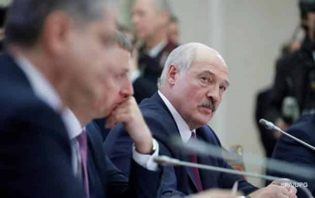 Лукашенко заявил о планах покупки  нефти через Украину