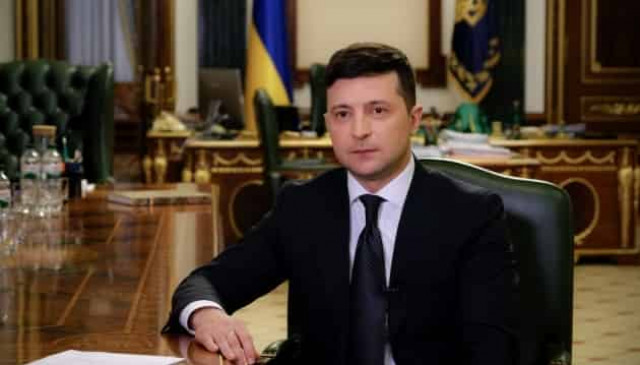 Zelensky, von der Leyen discuss 'green corridors' for goods, resumption of flights