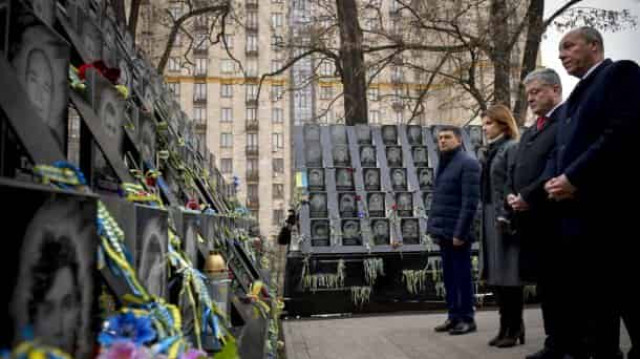 День достоинства и свободы: в Украине почтили память событий на Майдане