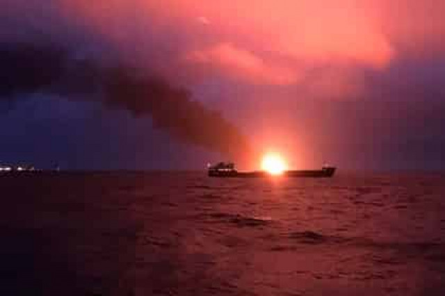 Загоревшиеся в Керченском проливе суда уличили в поставках газа в Сирию