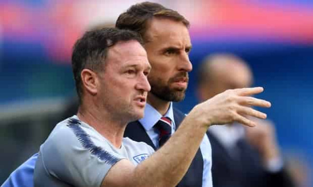 Chelsea may turn to England coach Steve Holland if Maurizio Sarri is sacked