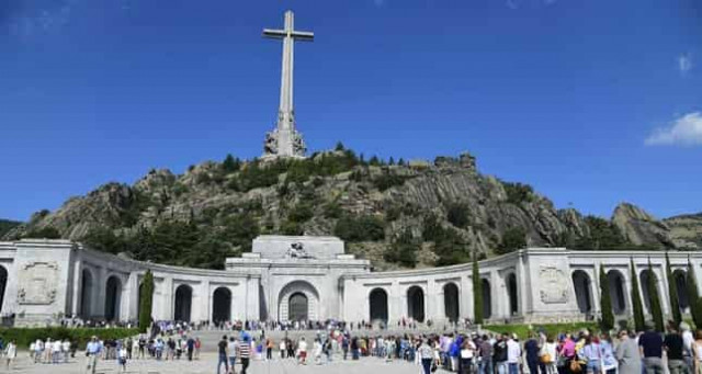 Polls suggest far-right to win seats in Spanish Parliament