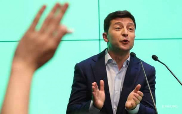 Янукович обратился к Зеленскому