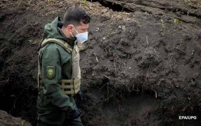 Зеленский обещает новую тактику по Донбассу