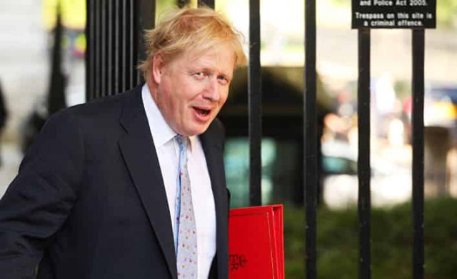 Борис Джонсон намекает на ужесточение мер в отношении российских олигархов
