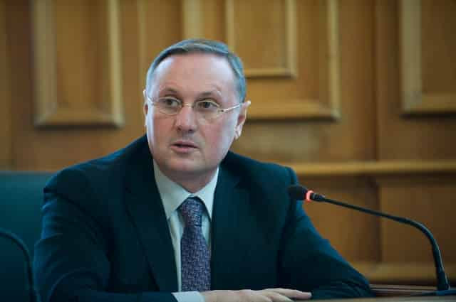 Суд звільнив екс-регіонала Єфремова з-під варти