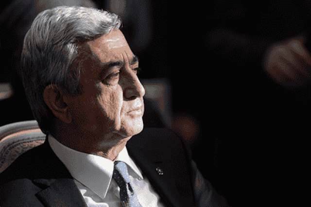 Саргсян подал в отставку с поста премьер-министра Армении
