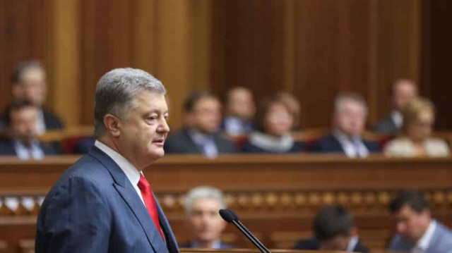 На Порошенко подали в суд