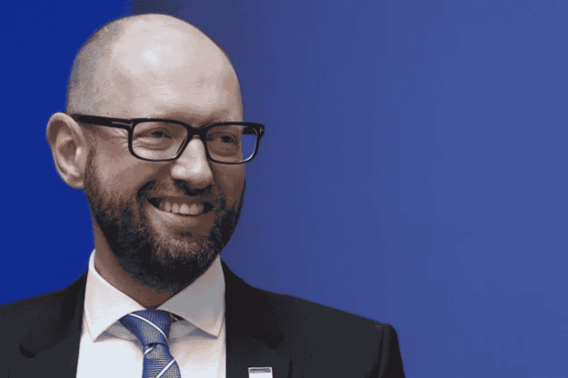 У Шмыгаля требуют объяснений по визиту Яценюка