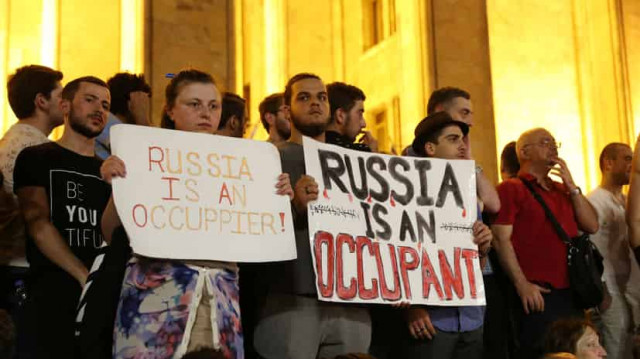 У Тбілісі заборонили показувати кіно російською мовою