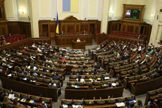 ЦВК зареєструвала вже 395 народних депутатів