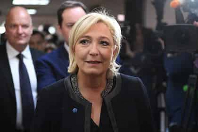Ле Пен вознамерилась добиться отмены антироссийских черных списков ЕС