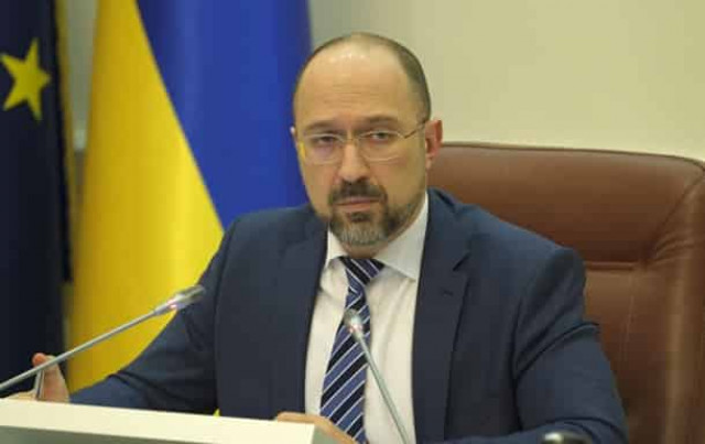 В Украине пока нет необходимости вводить ЧП − премьер