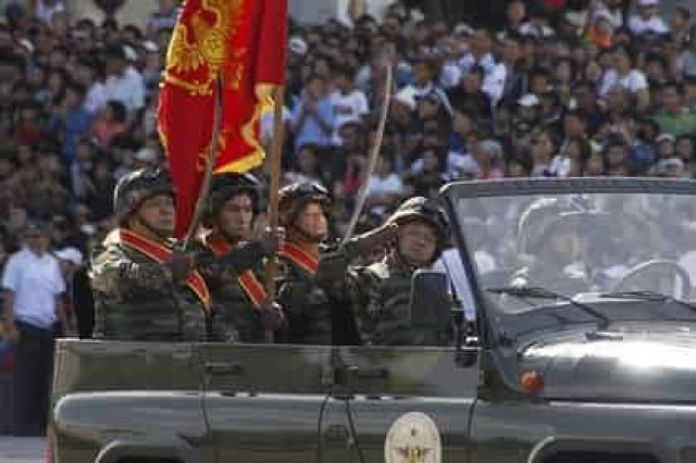 В Киргизии Парад Победы перенесли на 7 мая
