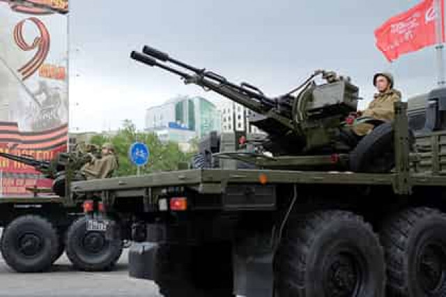 В США парад Победы назвали демонстрацией ботов
