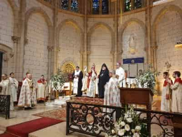 Divine Liturgy commemorating Armenian Genocide victims held at Maronite cathedral of Paris