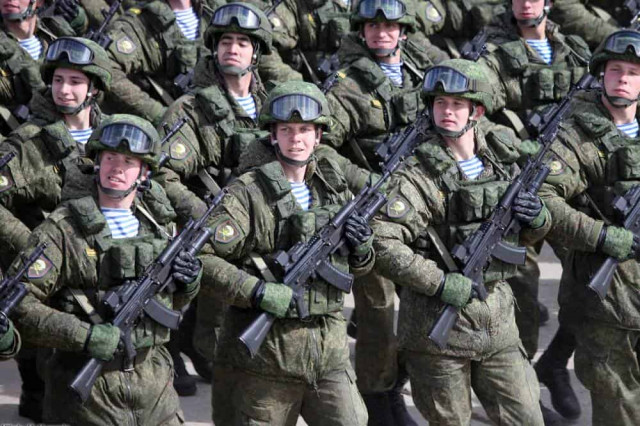 Путин приказал в срочном порядке проверить боеготовность армии России