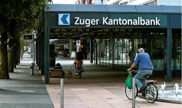 У Швейцарії банки почали доплачувати позичальникам за кредити