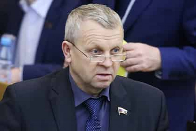 Богатейший депутат Госдумы пожаловался генпрокурору на Генпрокуратуру