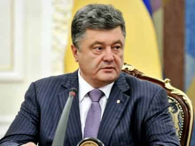 Порошенко: если военных атакуют, то в Украине введут военное положение