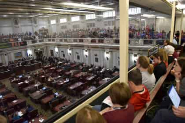 Вашингтону запретили помогать властям Сирии
