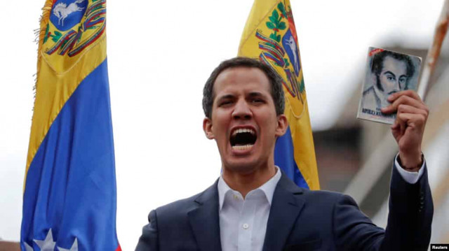 «Режиму Мадуро - конец»: оппозиция Венесуэлы захватила посольство республики в Вашингтоне